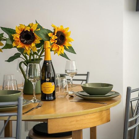Gorgeous 2Bed Apartment In Fulham, London Exteriör bild